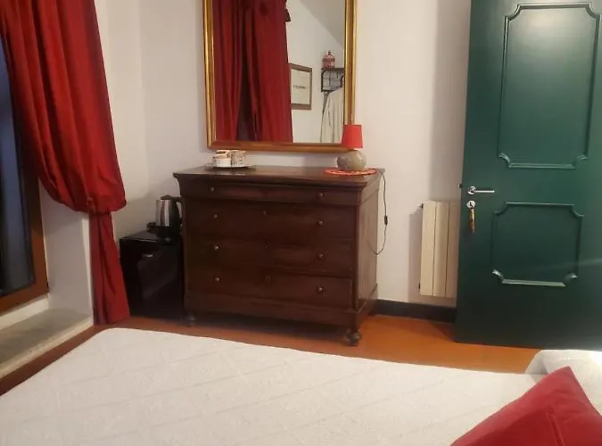Tre Ponti Bed and Breakfast Castiglione Chiavarese